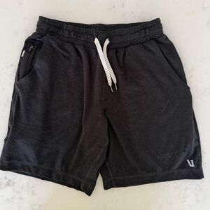 Vuori Ponto Shorts Mens Small Black Performance Dream Knit Casual 7" Inseam
